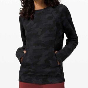 EC Lululemon Scuba Crew - Heritage 365 Camo Deep Coal - Size 4